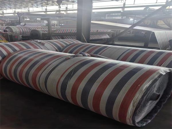 聚乙烯彩条布的重量和尺寸规格