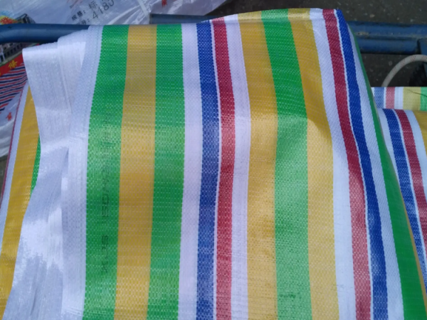 彩条布的材质及防水性能介绍！