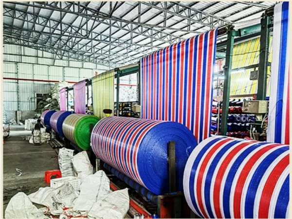 建筑临时覆盖防水透气双膜聚乙烯彩条布